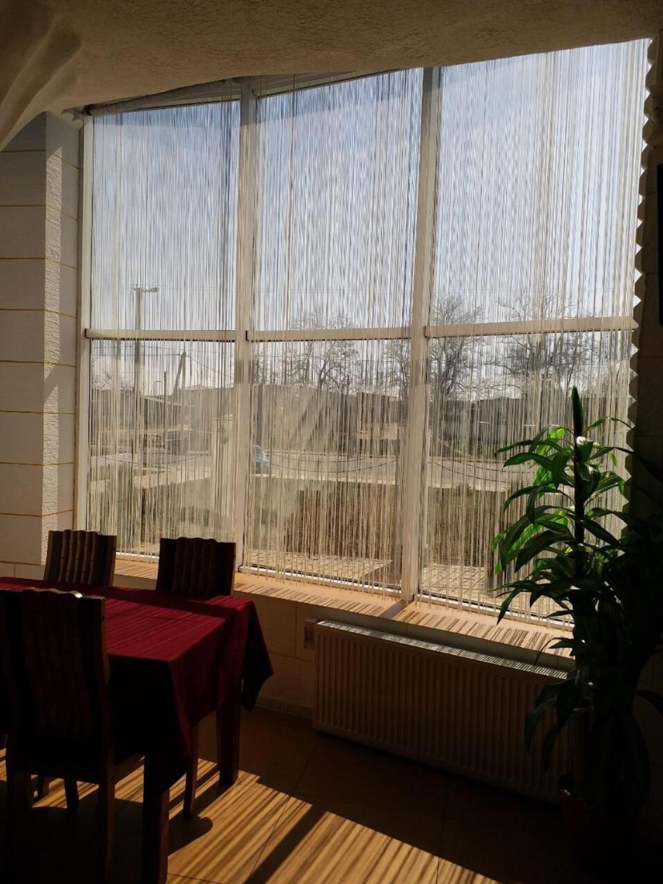 ホテルApelsin Bilhorod-Dnistrovsʼkyy エクステリア 写真